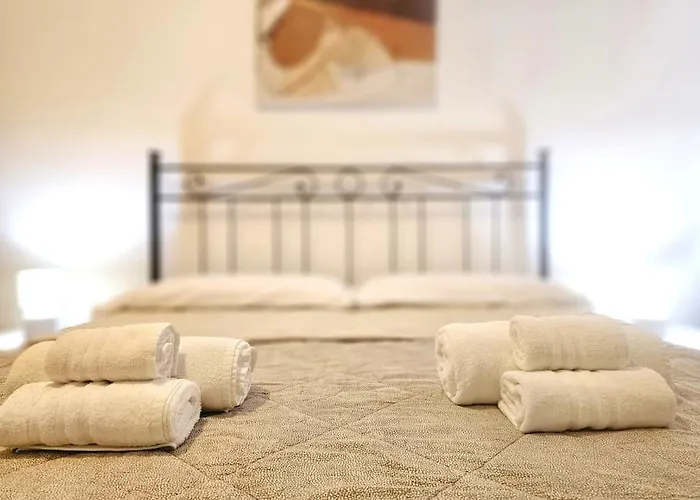 Cozy With Free Parking And Garden Space Rapallo