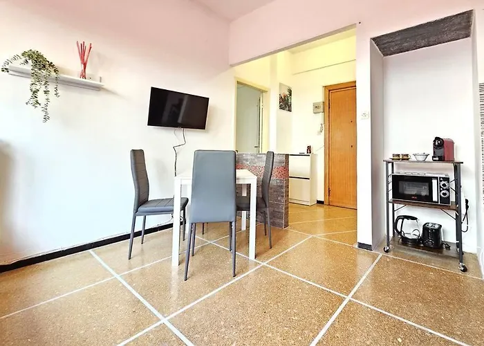 Apartman Cozy With Free Parking And Garden Space